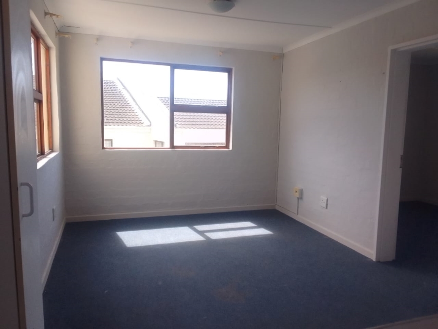 To Let 2 Bedroom Property for Rent in Amalinda Eastern Cape